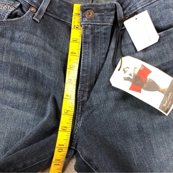 NWT Levis Sz33 Bold Curve Classic Straight Leg Jeans, Emroidered - Picture 14 of 15